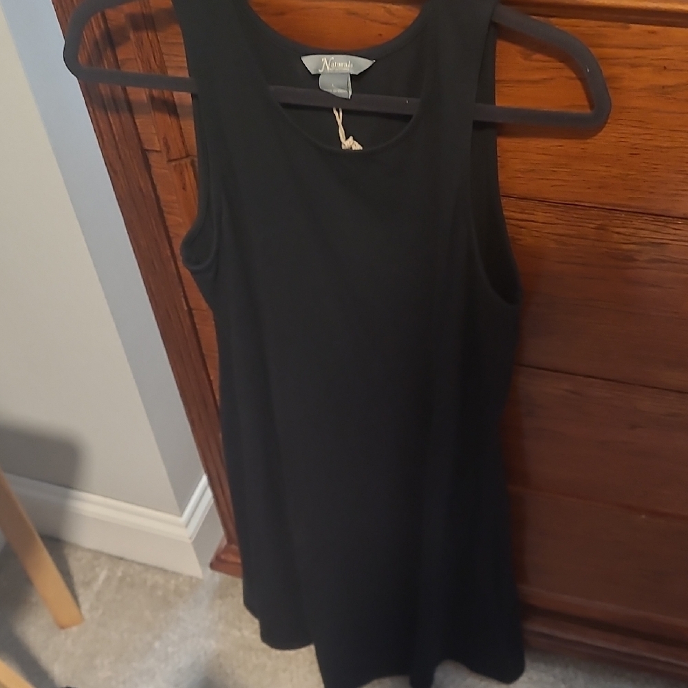 Black Sleeveless Dress